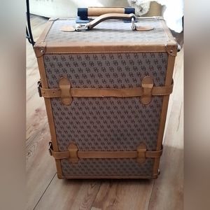 Vintage Rare/Dooney & Burke Luggage/Wheels